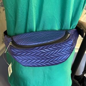 Unisex Blue Quilted Fanny Pack Waist Bag, NWT